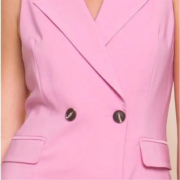 Sleeveless Blazer Dress - Picture 10 of 13